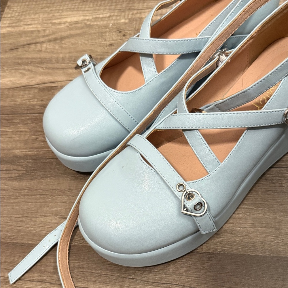 Women's Sz 10 Light Blue strappy Platform Shoes - Picture 5 of 5
